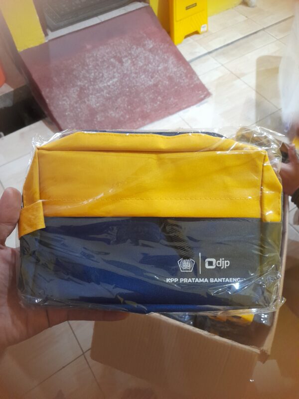 Pouch Biru kuning
